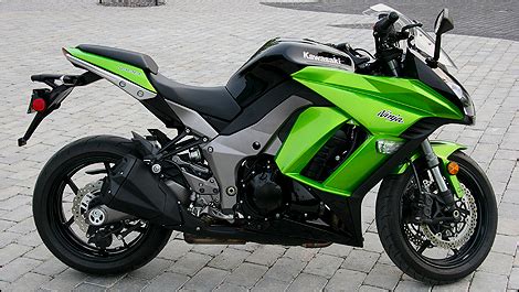 2011 Kawasaki Ninja 1000 Review