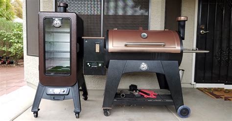 Vertical Smoker vs Horizontal Pellet Smoker Grill - Which To Buy?