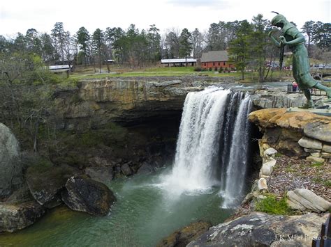 Noccalula Falls Park in Gadsden, Alabama | Noccalula Falls | John | Flickr