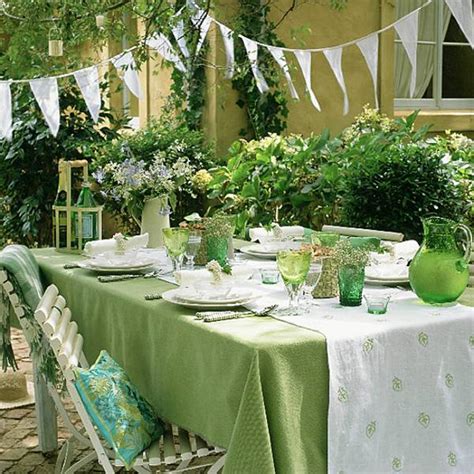 30 Delightful Outdoor Dining Area Design Ideas