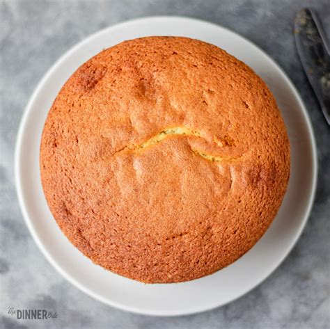 Easy Vanilla Sponge Cake Recipe - The Dinner Bite