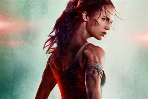 “Tomb Raider” Movie Poster Trolled for Looking Like It Photoshopped ...