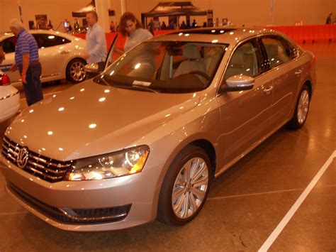 --CarJunkie's Car Review--: First Drive: 2013 Volkswagen Passat TDI