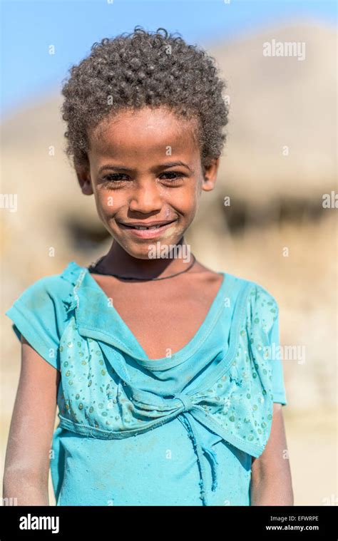 Ethiopian child hi-res stock photography and images - Alamy