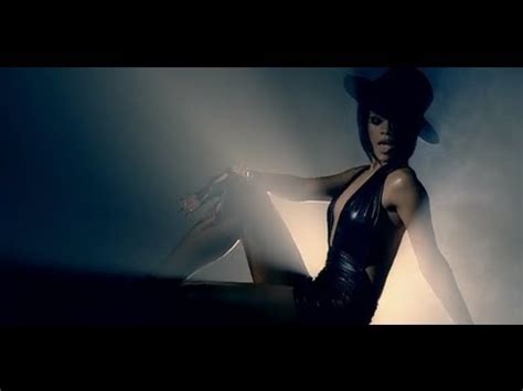 Rihanna - Under My Umbrella - YouTube