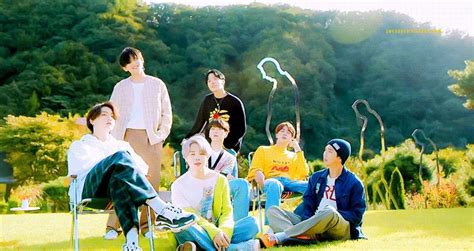 BTS (방탄소년단) 'Life Goes On' Official MV : in the forest | gif, bts y ...