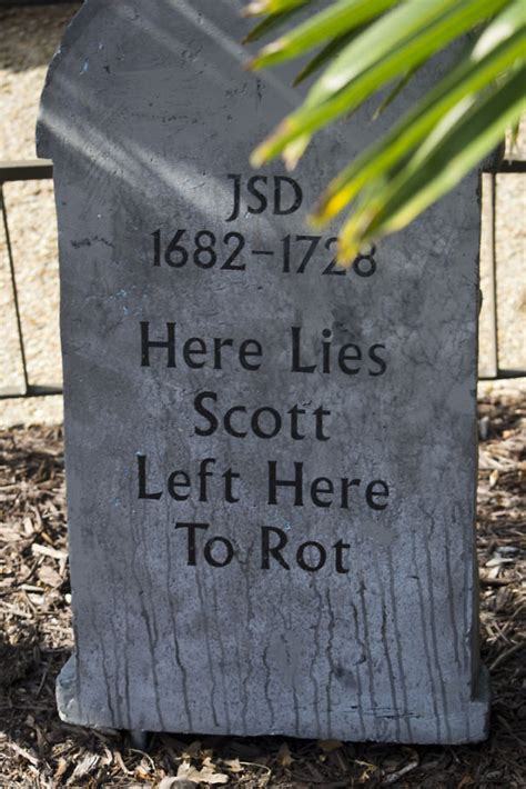 50+ Brilliant Tombstones By People Whose Sense Of Humor Will Live Forever