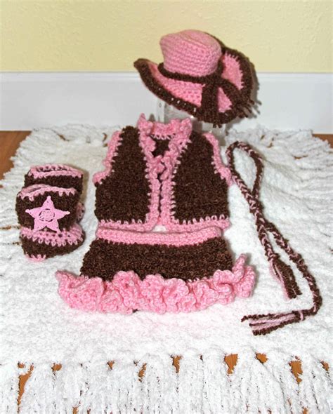 NEW CROCHET PATTERN FOR NEWBORN COWBOY OUTFIT - Crochet