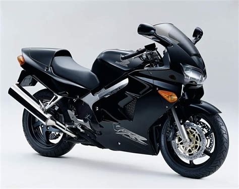 Honda VFR generations (VFR750, VFR800) explained simply