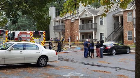 Minor injuries in NW Huntsville apartment fire