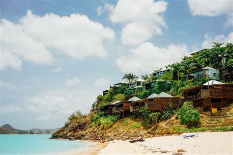 The 10 Best Beaches in Antigua