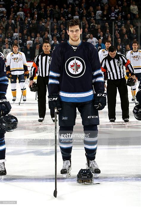 Adam Lowry#17 | Jets hockey, Hot hockey players, Winnipeg jets