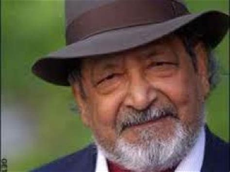 V.S. Naipaul biography, birth date, birth place and pictures