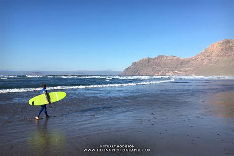 Surfing lessons in Famara, Lanzarote, with Lanzasurf | The Hiking Photographer