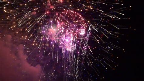 4th of July Fireworks in Slow Motion - YouTube