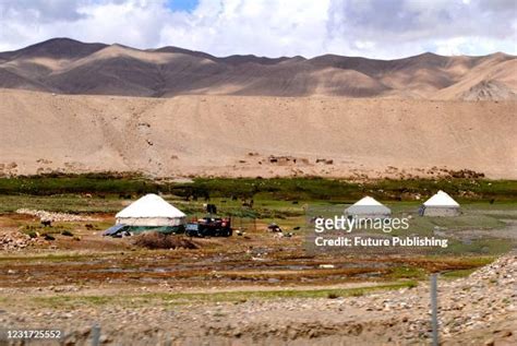 40 China Pakistan Friendship Highway Stock Photos, High-Res Pictures ...