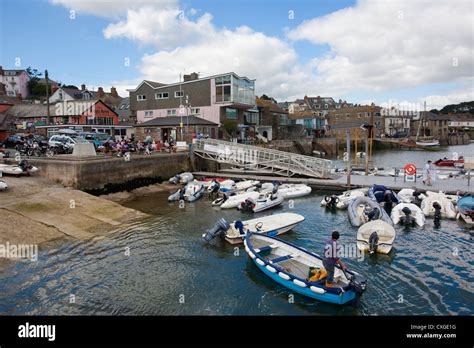 Salcombe harbour hi-res stock photography and images - Alamy