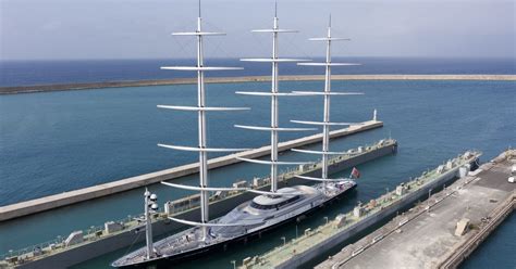 In pictures: sailing yacht MALTESE FALCON completes her refit at Lubsen | YachtCharterFleet