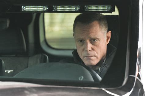 Why Jason Beghe (Voight) Has a Raspy Voice On Chicago P.D. | NBC Insider