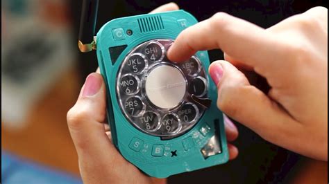 This rotary dial cell phone really works, and you can build one | wtsp.com