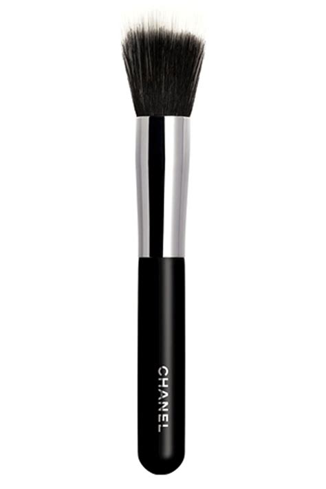 The 37 Best Makeup Brushes of All Time, Picked By Professional Makeup Artists | Essential makeup ...