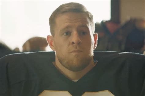 JJ Watt Parodies Rudy on Saturday Night Live - TV Guide