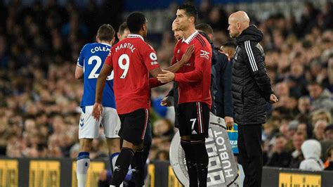 Manchester United provide Anthony Martial injury update