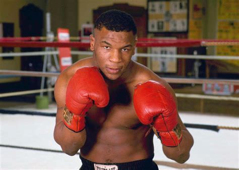 Top 10 Boxers of All Time (Legendary Boxers Ever) - 2024 Updated