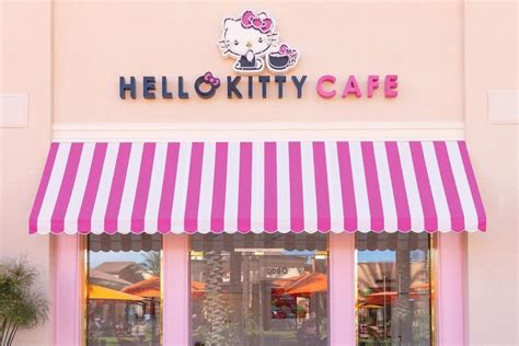 Experience Adorably Cute Afternoon Tea & Cocktails At Hello Kitty Cafe ...