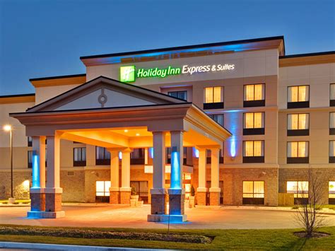 Holiday Inn Express & Suites Brockville Hotel by IHG