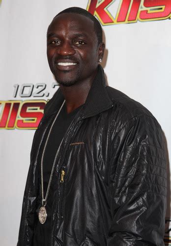 Mr Lonely - Akon Wallpaper (1155191) - Fanpop