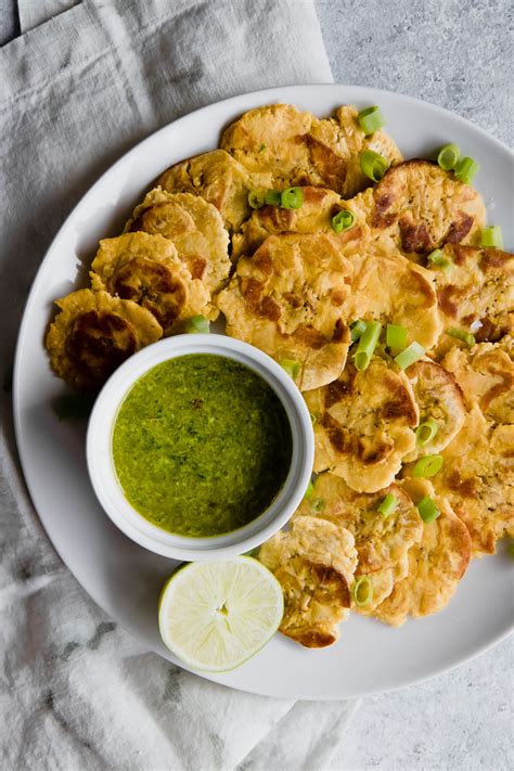 Baked Patacones with Mojo Sauce ⋆ Easy Baked Plantains (Tostones)!