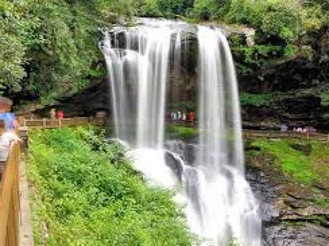 Highlands Area Waterfalls | VisitNC.com