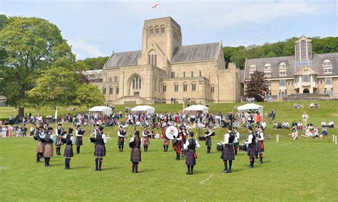 Ampleforth College | The Service Parents' Guide to Boarding Schools