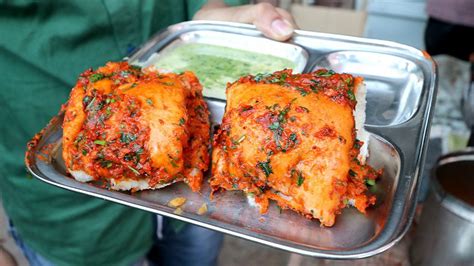 25 Indian Street Food Dishes You Must Try in Mumbai, India