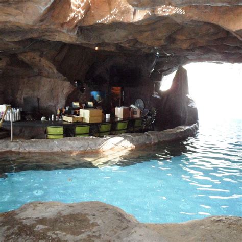 HYATT REGENCY MAUI GROTTO BAR (2024) All You Need to Know BEFORE You Go (with Photos) - Tripadvisor