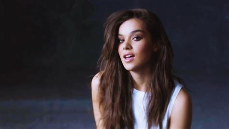 Most Girls Hailee Steinfeld Wallpaper 21114 - Baltana