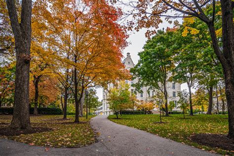 Northwestern University Campus Stock Photo - Download Image Now ...