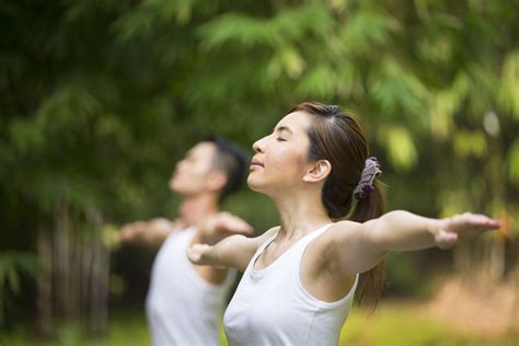 4 Tai Chi Meditation Techniques - Gaiam