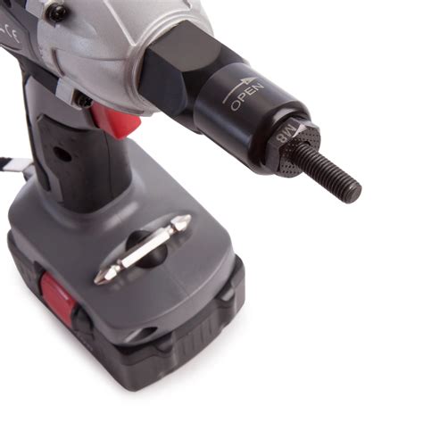 APAC 3/16 Inch Battery Powered Cordless Rivet Nut Gun at Rs 20001 in Pune