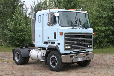 1992 MH612 - BigMackTrucks.com