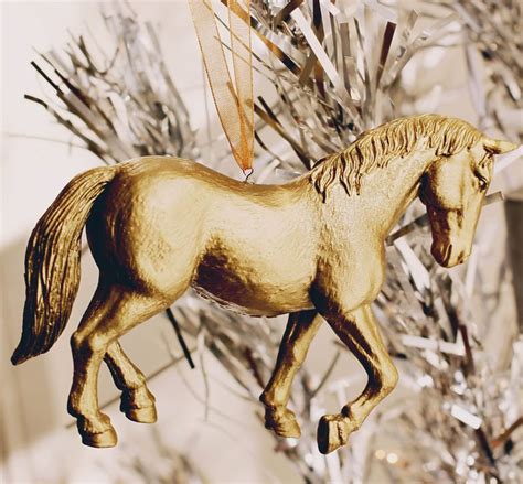 15 Festive DIY Christmas Animal Ornaments to Make