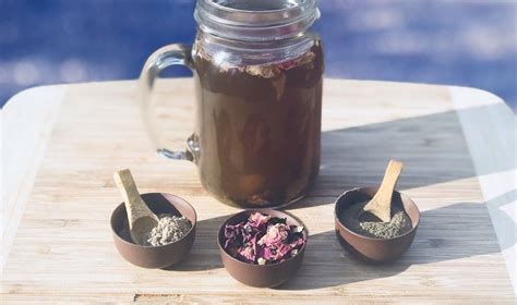 Tulsi Tea: Balancing Stress And Emotions For New Mamas - ShaktiCare