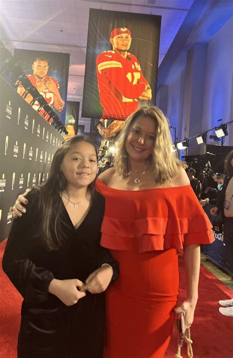 Patrick Mahomes' Mom Randi and Sister Support Him at NFL Honors as He ...