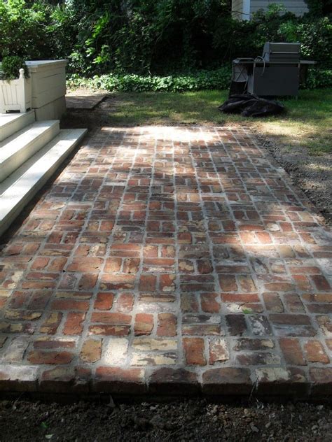 10+ Old Brick Patio Ideas – HOMYRACKS