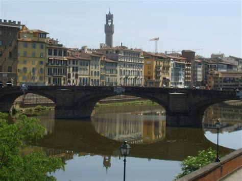 Ponte Santa Trinita di Firenze - Monumento - Arte.it