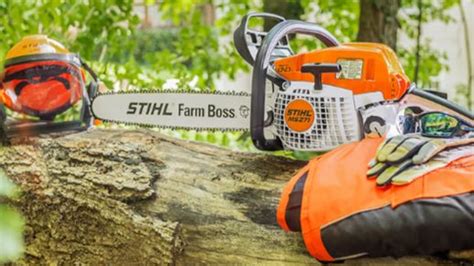 Stihl 271 Farm Boss Chainsaw Review | Top Ten Reviews