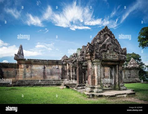 Preah vihear temple hi-res stock photography and images - Alamy