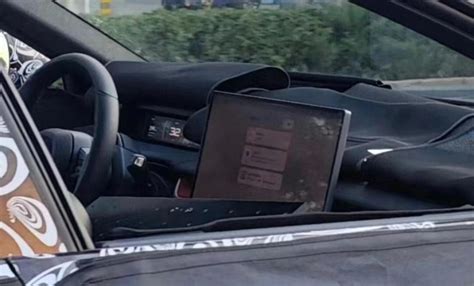 Xiaomi SU7 interior unveiled in spy shots - ArenaEV