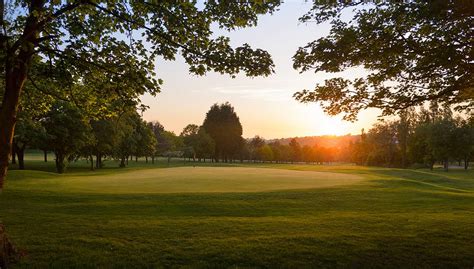 TORQUAY GOLF CLUB | The Ultimate Golf Day Guide